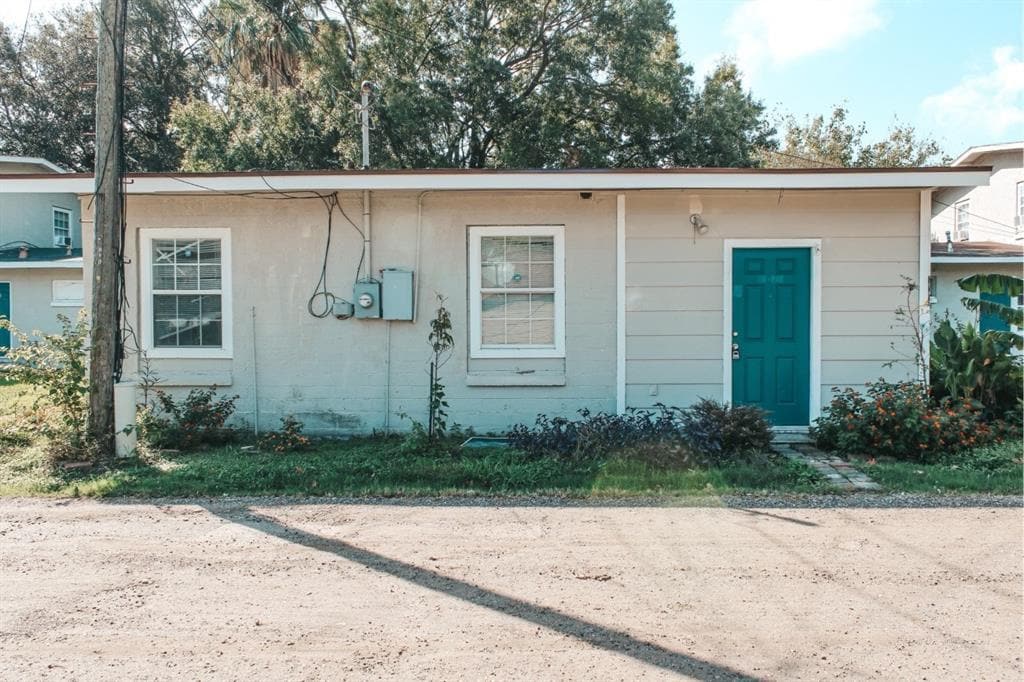 Primary Photo - 806 3rd Ave N