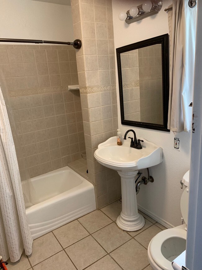 2579 Kellogg Park Dr, Pomona, CA 91768 House Rental in Pomona, CA