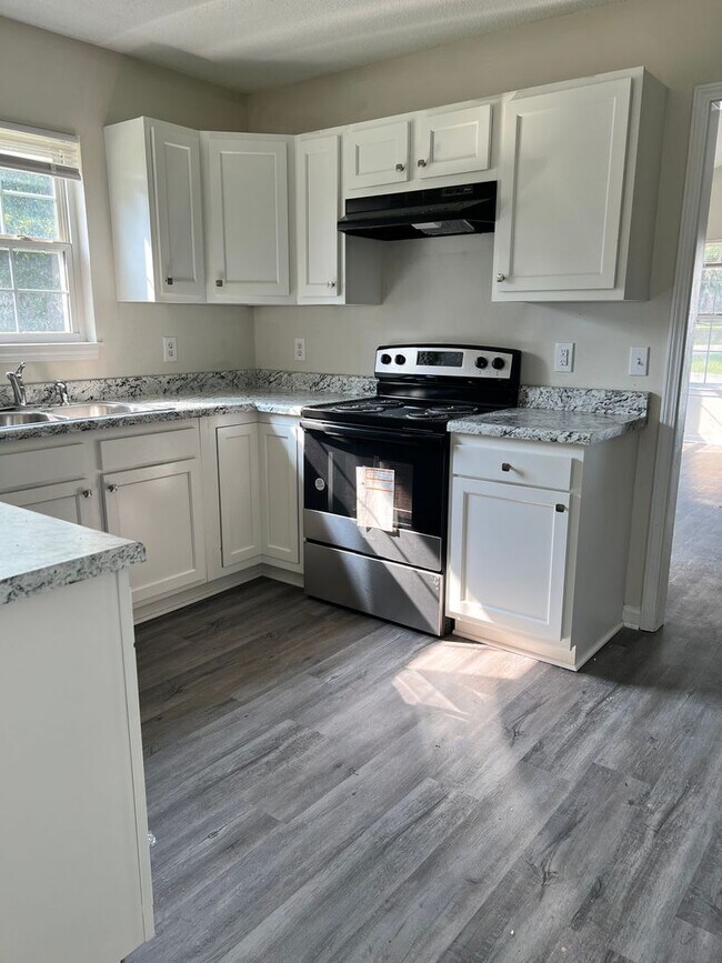 Photo - 3 Bedroom 2 Bath House on Solera Available