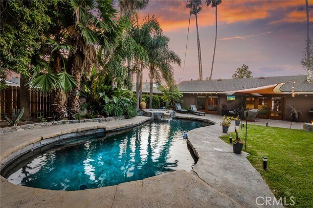 Building Photo - 3168 Country Club Dr