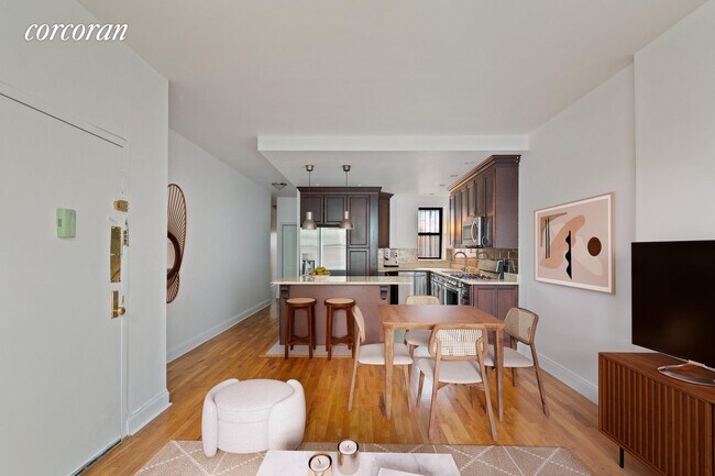 Foto del edificio - 446 Chauncey St