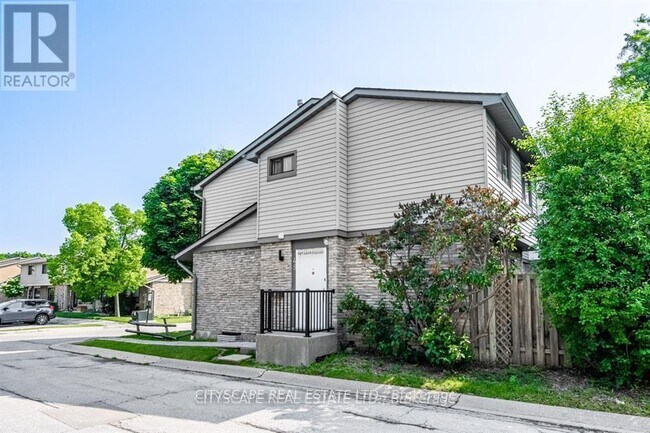 Building Photo - 98-98 Falconer Dr