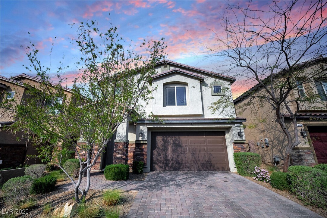 Foto principal - 2332 Mundare Dr