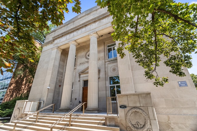 Foto del edificio - 1453 Maple Ave