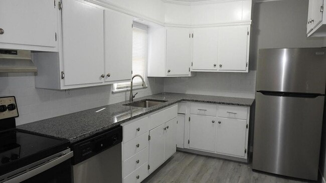 Building Photo - 811 N 82nd Street
