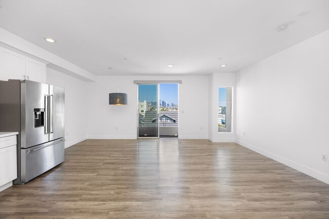 Foto del edificio - 1101 S Harvard Blvd