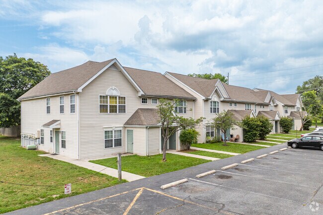 Foto del edificio - Riverchase Apartments