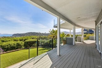 Building Photo - 95 Spring Ln