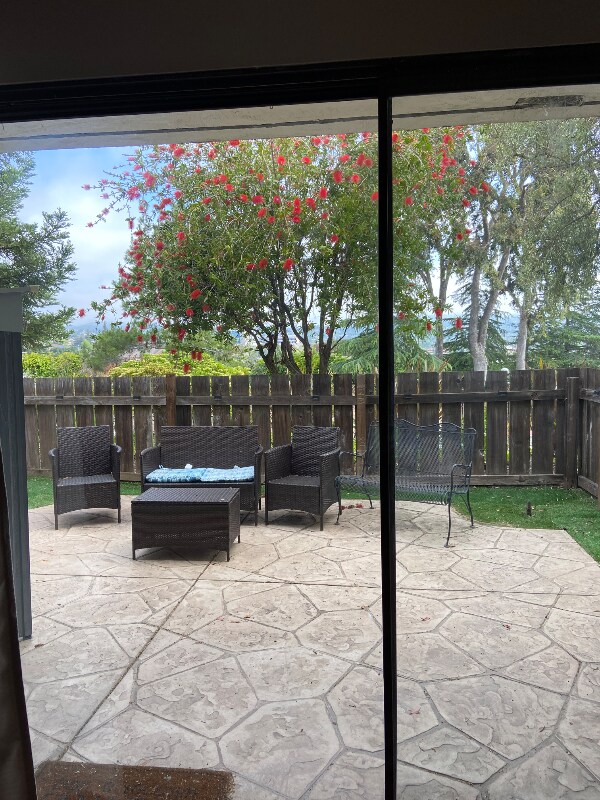 Foto del edificio - 21071 Gary Dr