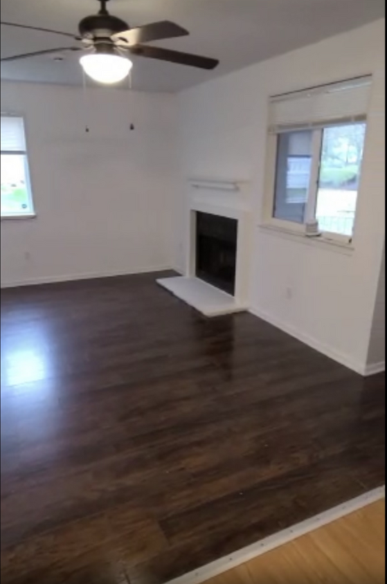 Building Photo - 803 Abbey Ct