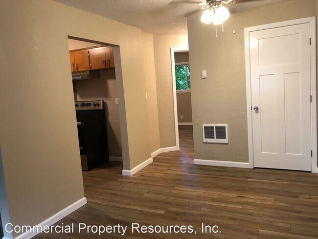 Foto del edificio - 817-899 25th St SE