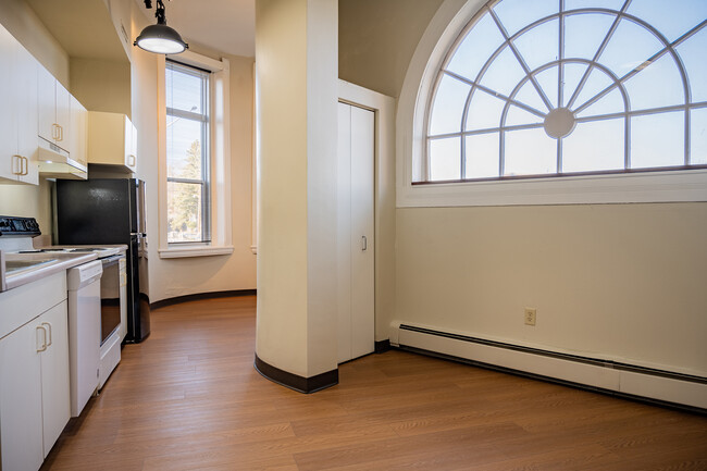 Building Photo - The Lofts At City Hall