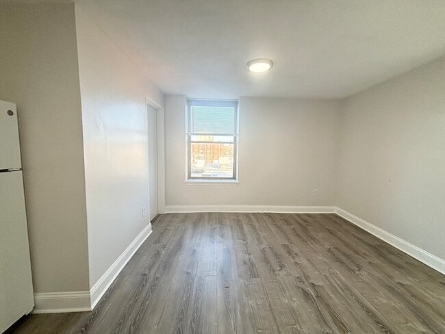 Photo - 94 Eastern Ave Apartment