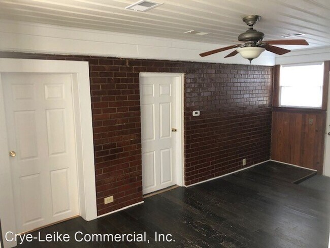 Building Photo - 2 br, 1 bath House - 1722B S Hamilton Rd.