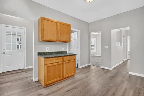 Foto del edificio - 528 Broadway St