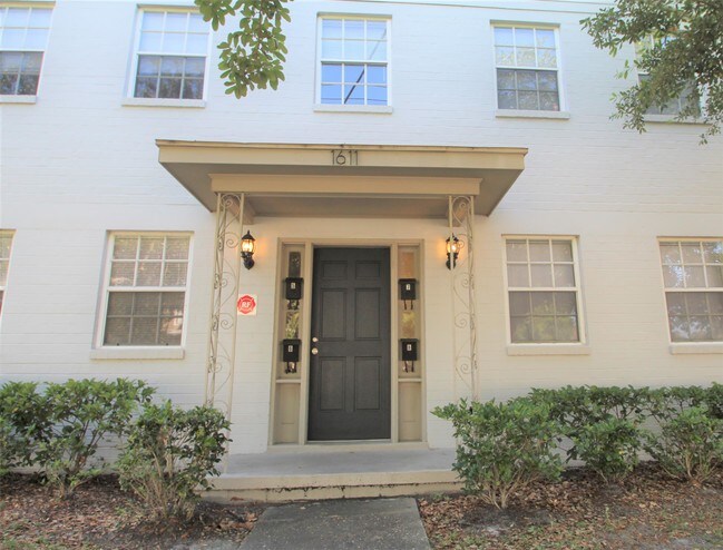 Building Photo - 1611 Stockton St
