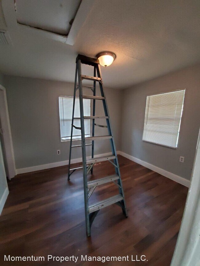 Foto del edificio - 2 br, 1 bath House - 8306 N. 14th St.