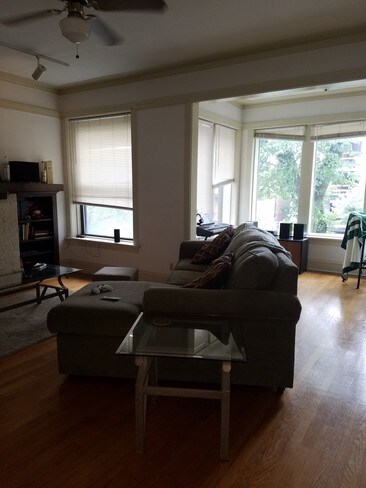 Foto del edificio - 4345 N Ashland Ave