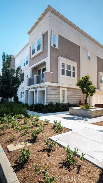Building Photo - 131 N 1st Ave