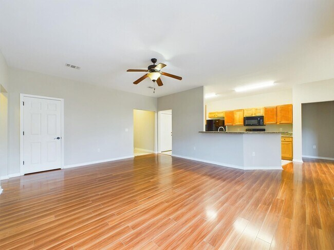 Building Photo - 143 Creve Core Dr