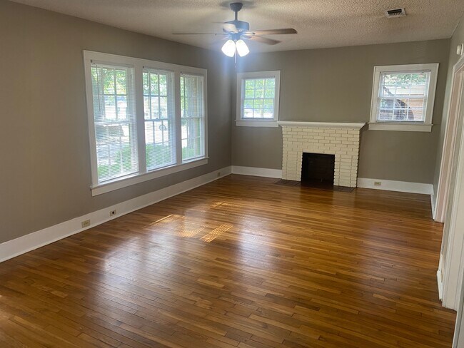 Foto del edificio - 2322 Laurel St