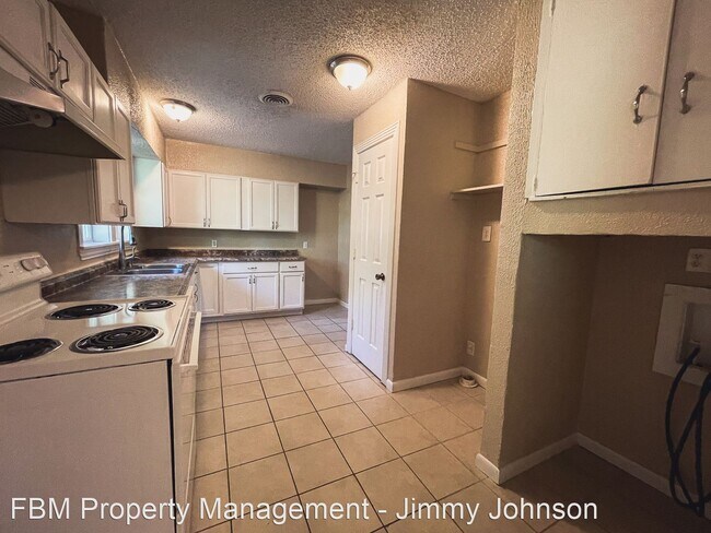 Building Photo - 3 br, 1 bath House - 1413 Lewis Dr