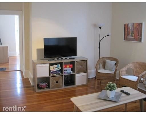 Building Photo - 2 br, 1 bath  - 256 Amory St