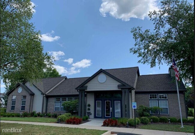 Foto del edificio - 10305 Trotters Pointe Dr