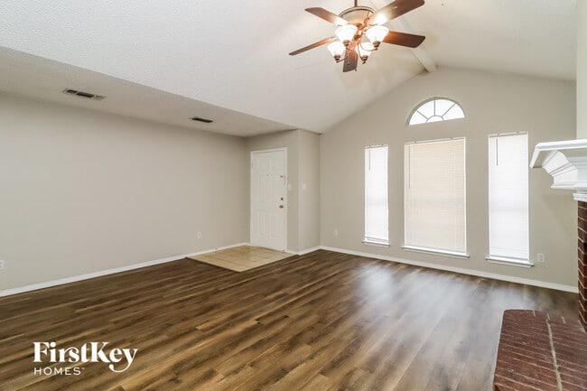 Foto del edificio - 7213 Ashbourne Way