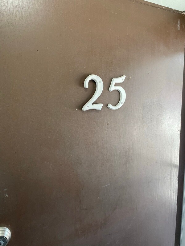 Foto del edificio - 25 Douglas Ln