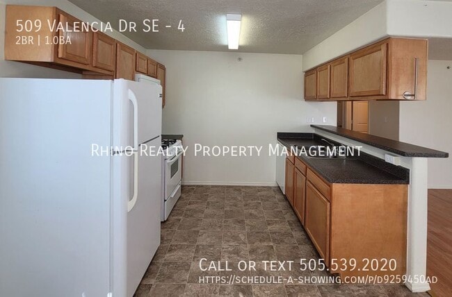 Building Photo - 509 Valencia Dr SE