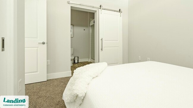 Foto del edificio - 3005 Chestnut Grv Ln