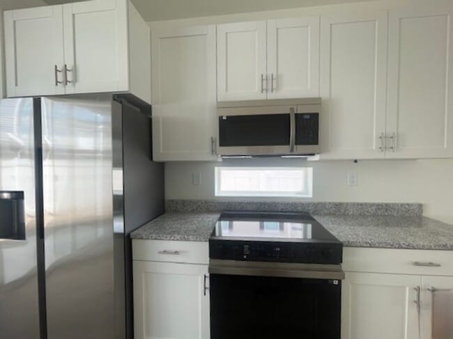 Building Photo - NEW Saratoga Springs Home