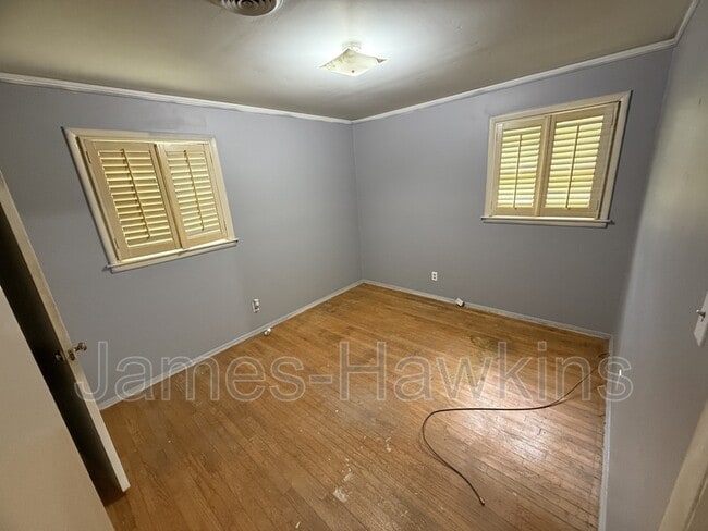 Building Photo - 3347 Bedford Ln