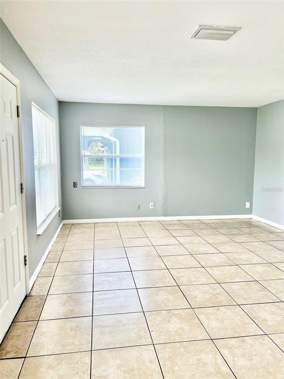 Foto del edificio - 7312 Mandarin Dr