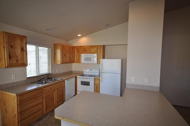 Building Photo - 2115 E Whispering Willow Ln
