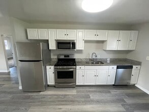 Building Photo - 504 E 1100 N