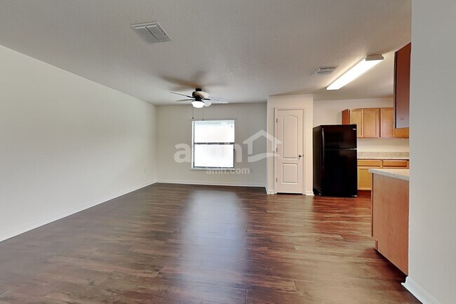 Foto del edificio - 1741 Chatham Grn