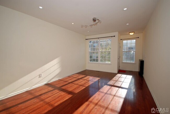 Foto del edificio - 2319 Berkshire Ln