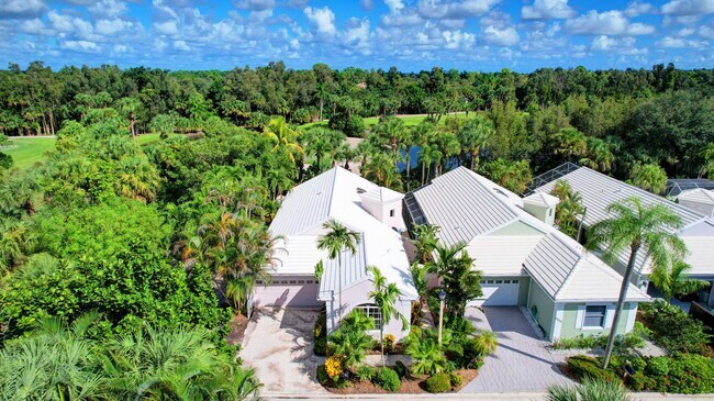 Foto del edificio - 9185 Baybury Ln