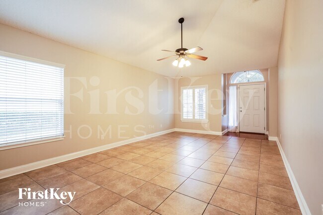 Foto del edificio - 14728 Falling Waters Dr