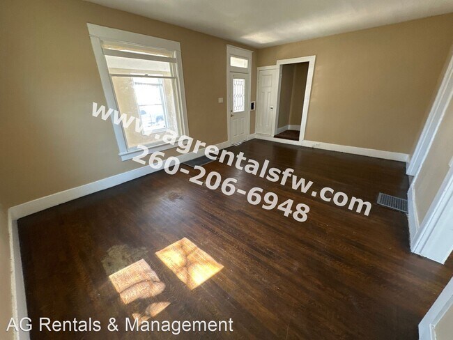 Building Photo - 5 br, 2 bath House - 3221 Webster St