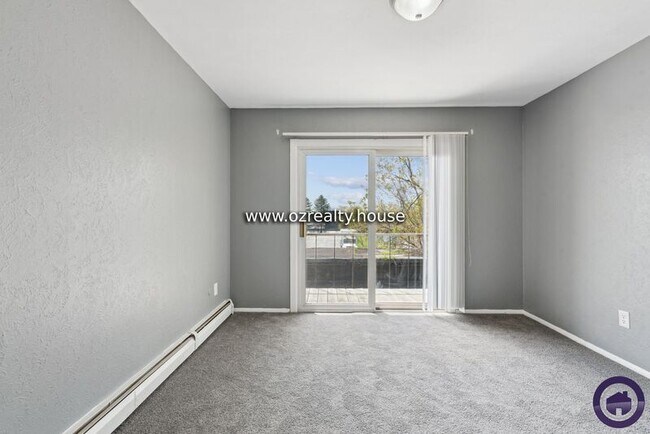 Foto del edificio - 1733 Christian Ave