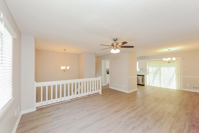 Foto del edificio - 1120 Brenton Dr NW