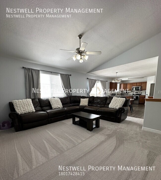 Building Photo - Delightful 6-bed Rambler in Tooele