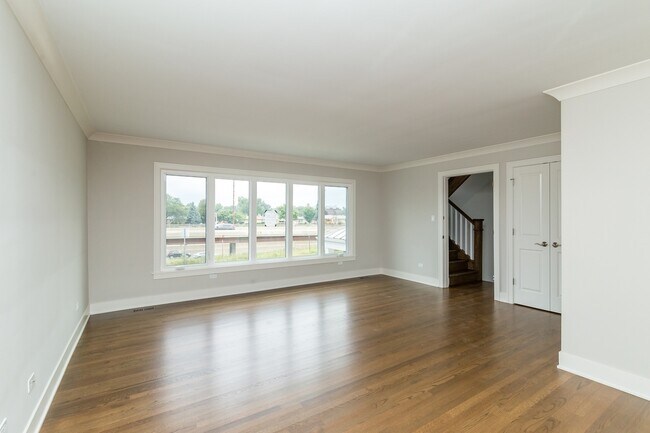 Foto del edificio - 7331 W Higgins Ave