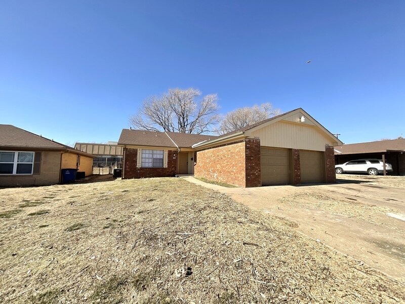 2422 S 83rd E Ave, Tulsa, OK 74129 Condo for Rent in Tulsa, OK