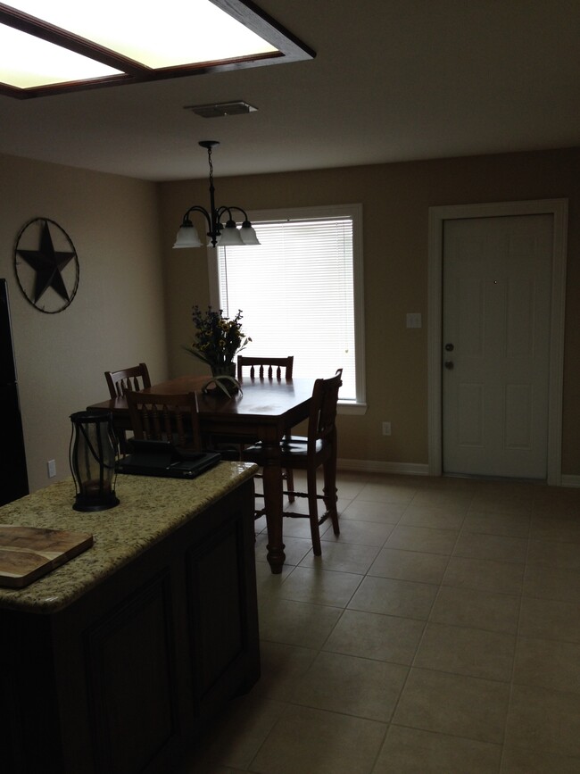 Dining Room - 2706 Bobcat Ln