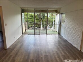 Building Photo - 1535 Punahou St