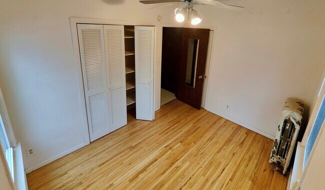 Foto del edificio - 1221 29th Avenue Northeast